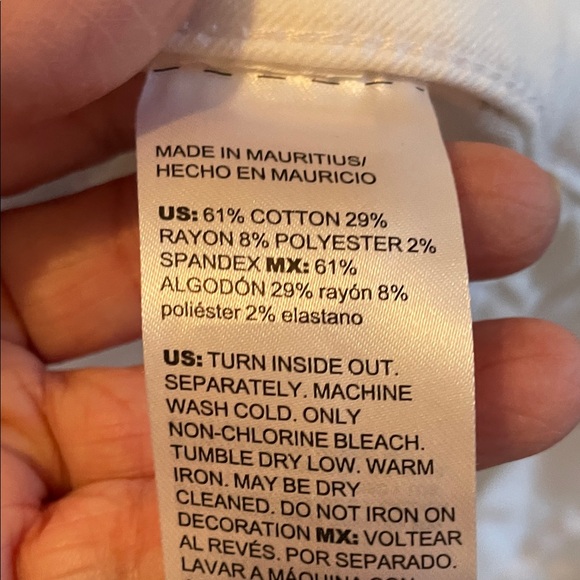 Chico's Cream Girlfriend Slim Leg Crop Pants - Picture 9 of 10